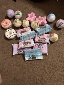 VS Pink / Bbw bath soaps