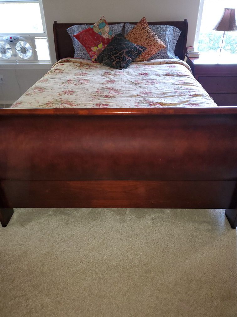 Queen bedroom Set (Dark Cherry) bed, dresser, Mirror, chest, nightstand