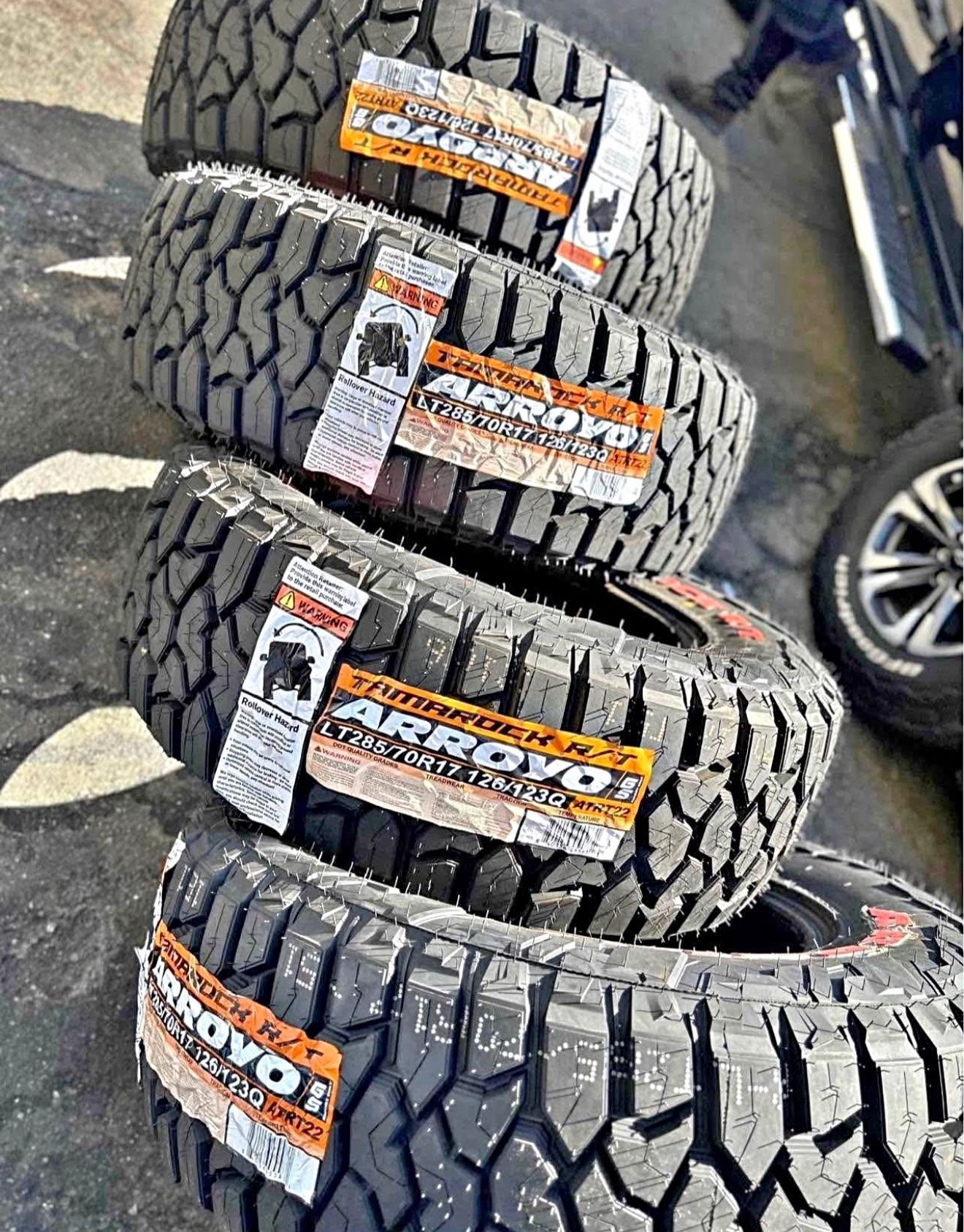 285/70/17 Arroyo Tires Nueva Con 50;000 Millas De Garantía