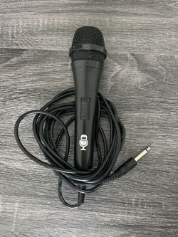 Singing Machine Wired Microphone for Karaoke, (Black)