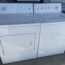 Kenmore Large Capacity Heavy Duty Washer And Gas Dryer 