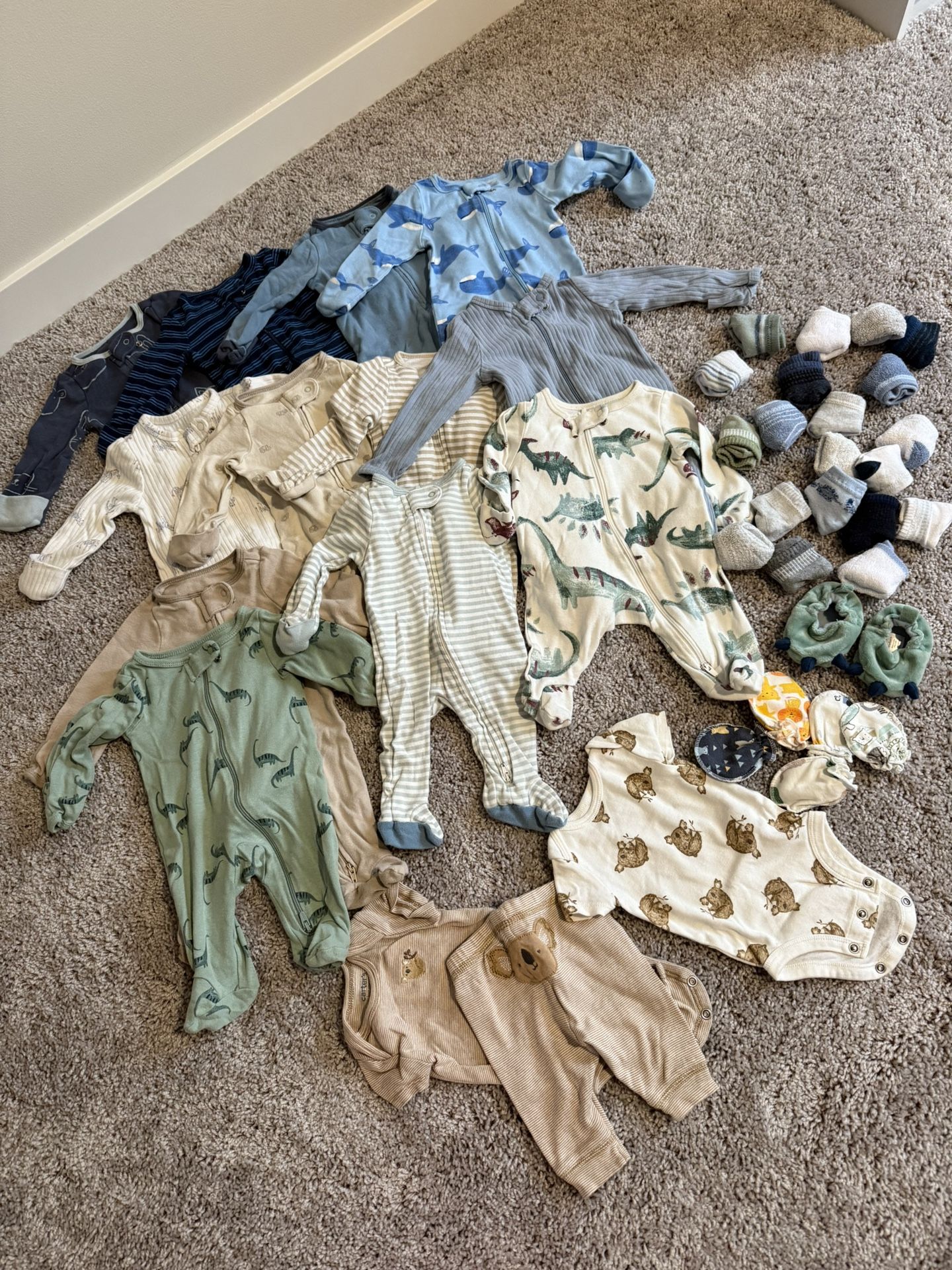 Newborn clothes
