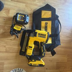 Dewalt 23. Gauge  