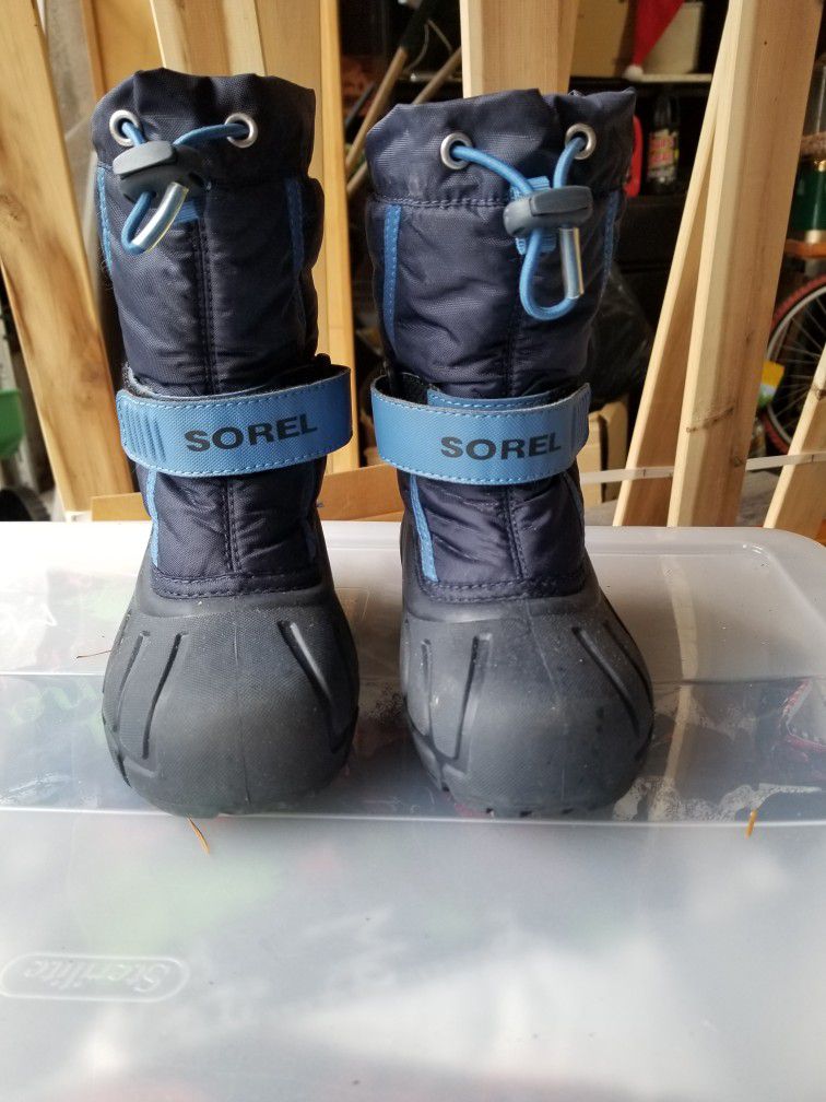 Boys Size 12 Sorel Insulated Snow Boot