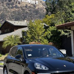 2015 Porsche Cayenne Hybrid