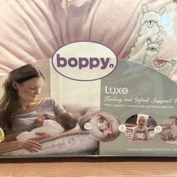 Pink Boppy Luxe Nursing Pillow and Positioner. Great Condition! Like new!