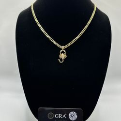 Cuban Chain With Moissanite Stones Pendant