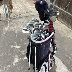 Men’s Titleist Golf Club Set