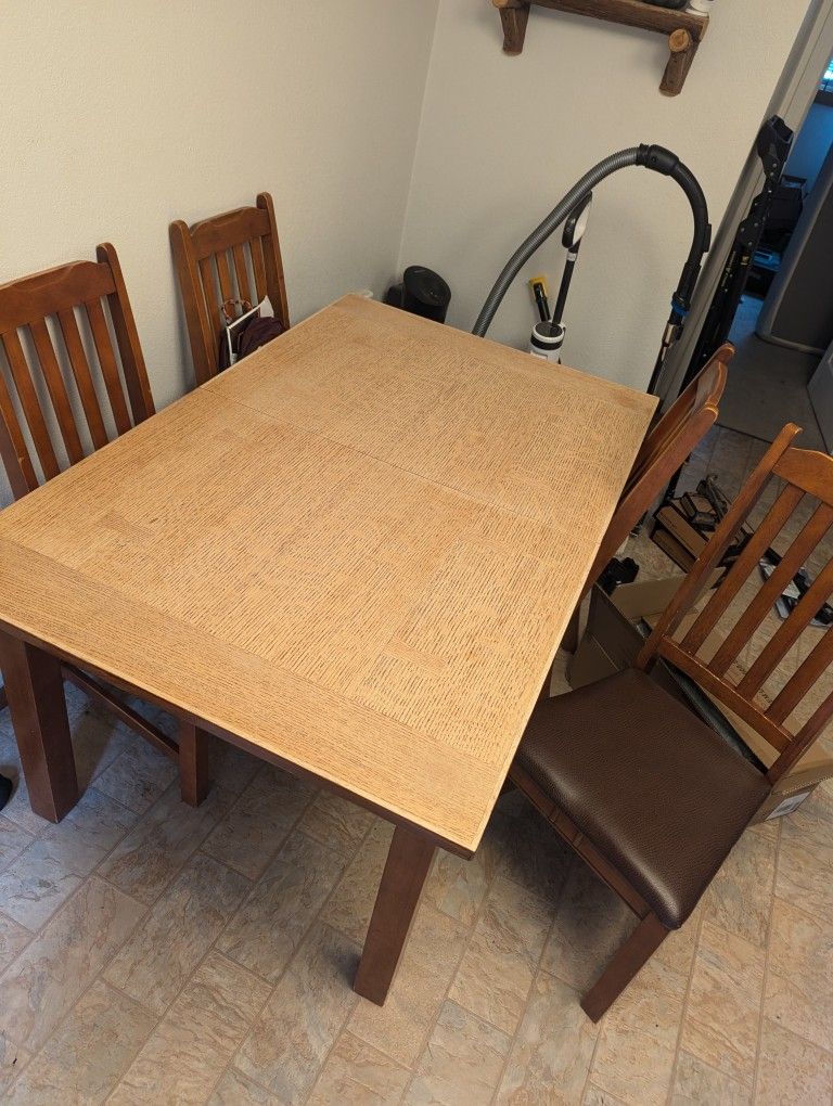 Extendable Table 