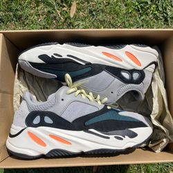 Yeezy Boost 700 