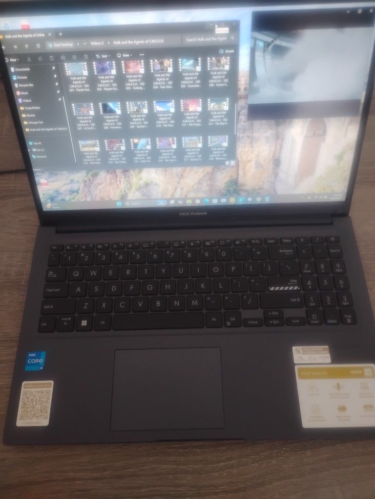 ASUS vivoBook 15.6 Inch Windows laptop Intel Core I5-1235U 8Gb RAM 512GB SSD Quiet Blue