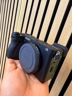 Sony Alpha 6700
