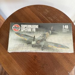 Airfix Supermarine Spitfire VB 1/48 Model Kit Factory Sealed Airplane WWII