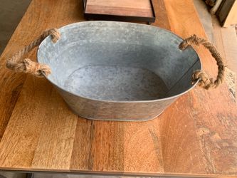 Galvanized Metal Tub with Rope Handles