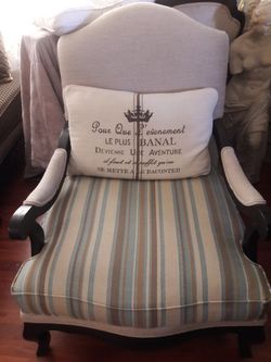 Oversized Accent Chairs