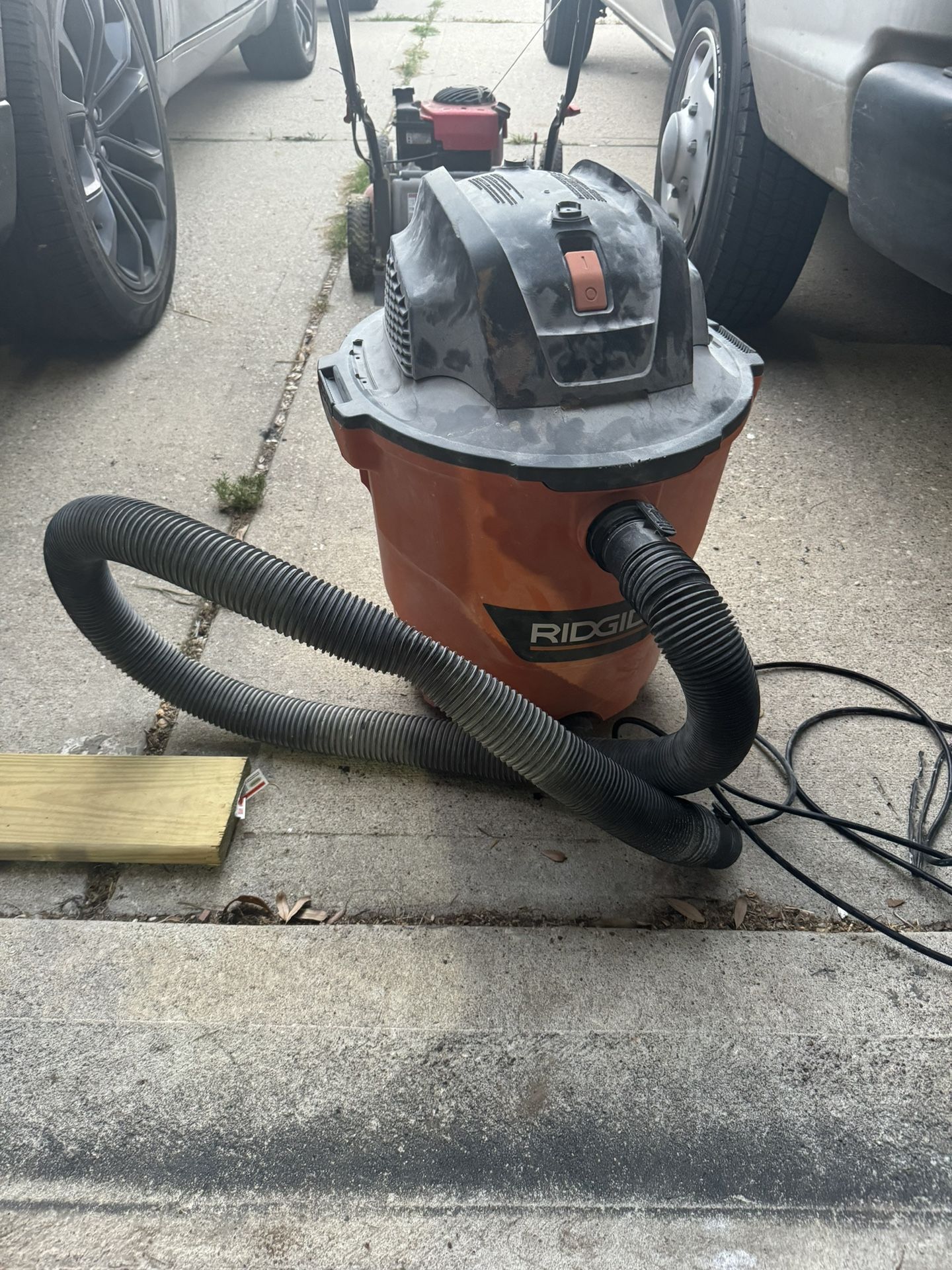Rigid 12 Gal Shop Vac