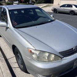 2005 Toyota Camry 