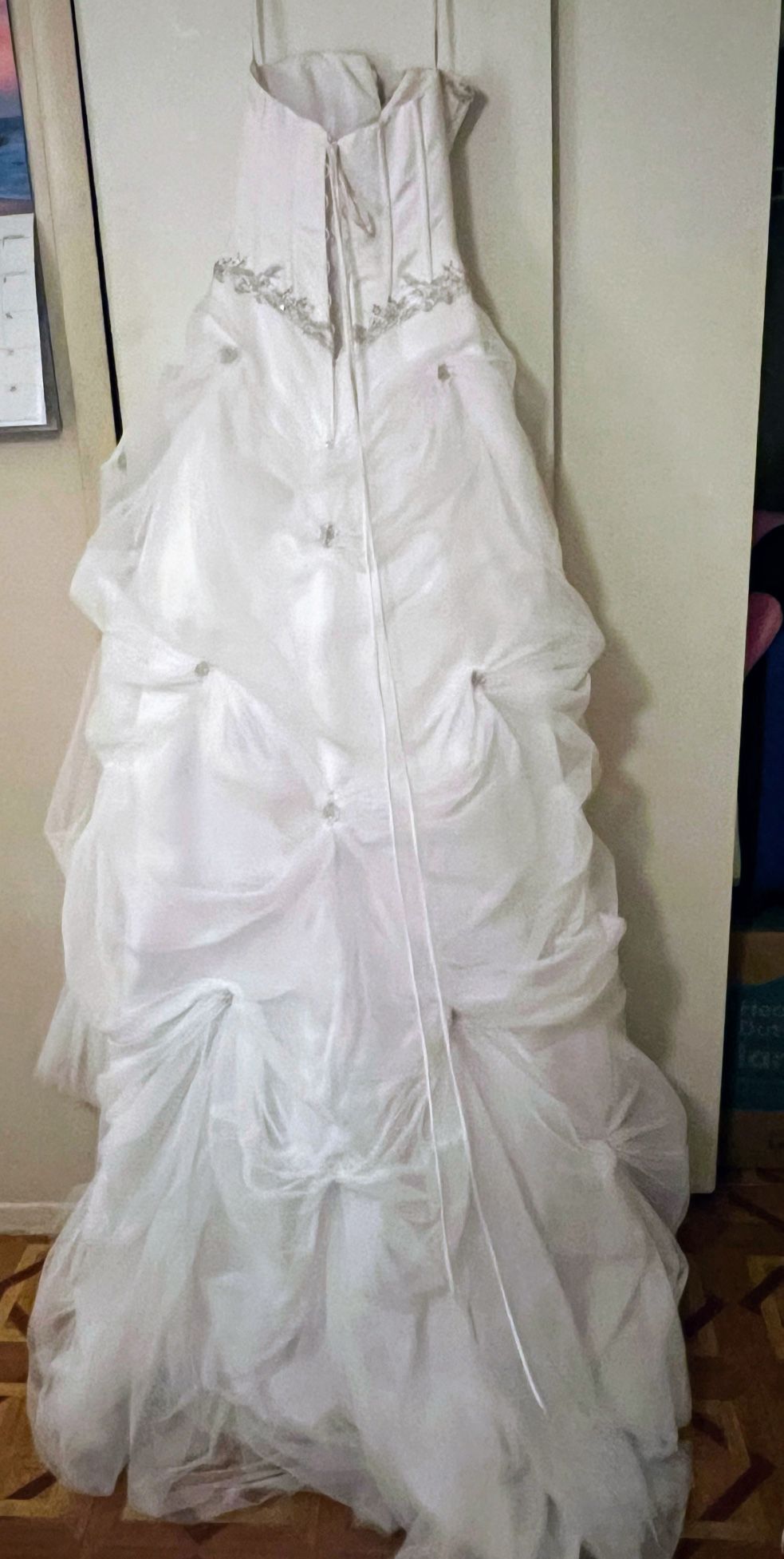 Gorgeous Wedding Dress By David’s Bridal Size 6 Along With  Flower Girls Dresses Girl 