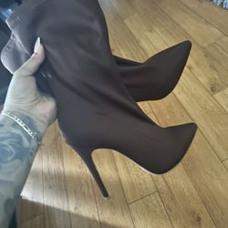 Miss Lola High heel Boots Size 8