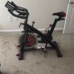 Schwinn IC3 Indoor Cycling Bike