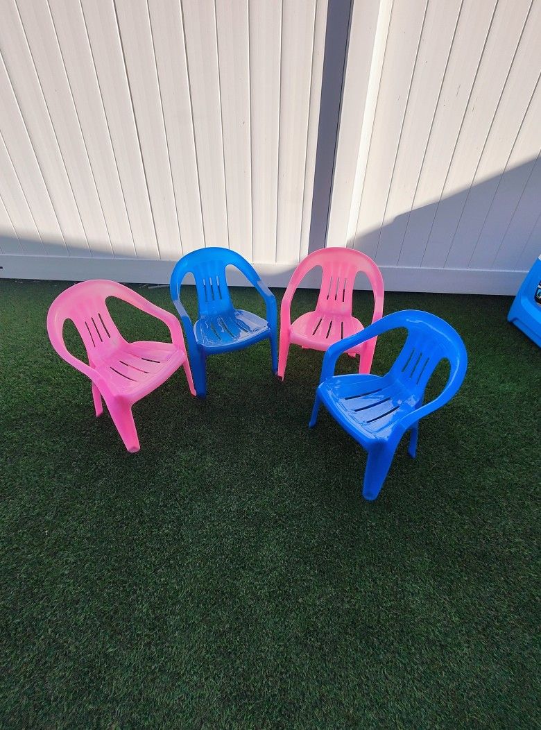 Kids Chairs 