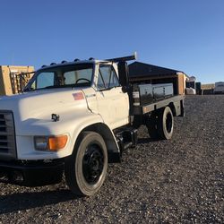 1995 Ford F800 12v Cummins