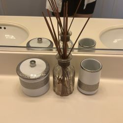 Bathroom Set/Pier One/Macy’s