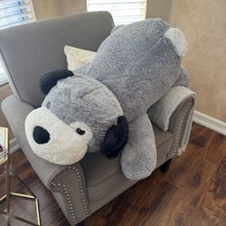 Gigantic Puppy 
