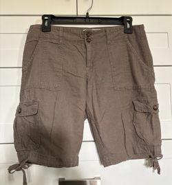 Woman's Old Navy Linen blend Cargo Shorts in Brown - Casual Style, size 4