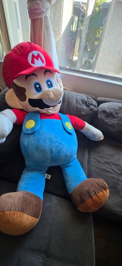 Giant Super Mario