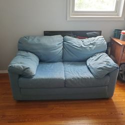 Free Blue Love Seat