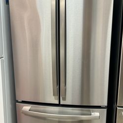 33” counter depth Refrigerator 