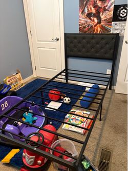 Twin bed