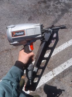 Nail gun