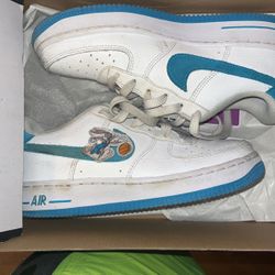 Space Jams Air forces Size 5