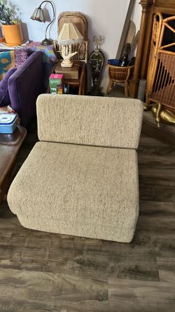 Single sofa fold out