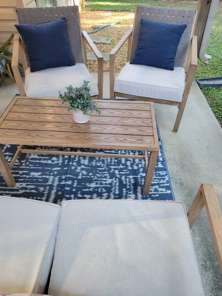 Outdoor Patio, Rug & Pillows. All Set Including Table