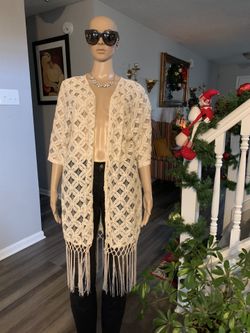 Women’s cardigan knit size M beige color cotton blend