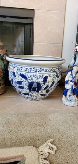Large Vintage Blue & White Porcelain Chinese Fishbowl / Cachepot Planter - Estate Sale