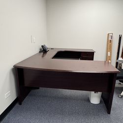 U-Shaped Office Desk