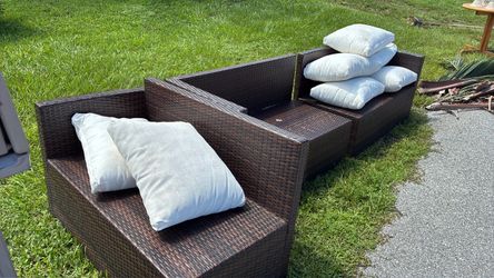Outdoor Wicker Patio Chairs with Cushions