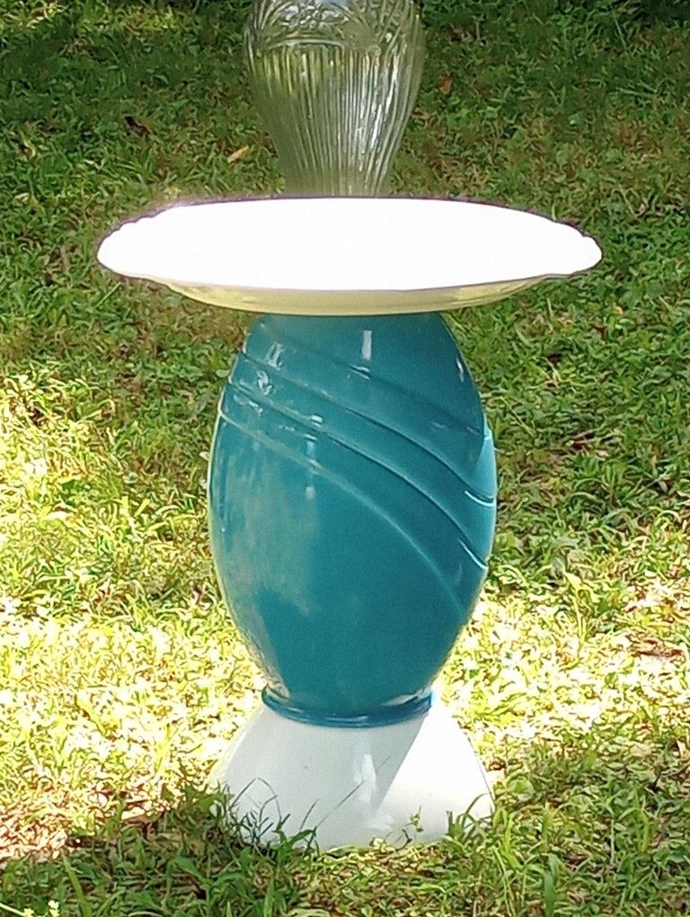 Beautiful Tall Ceramic Teal Green Birdbath ๐ฆ๐บ๐ท๐ป๐ทBut 2 Or 3 Get Free Solar Fountain