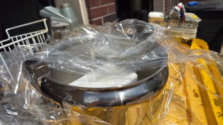Unused Pressure Cooker