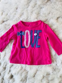 Adorable baby clothes size 3-6 months