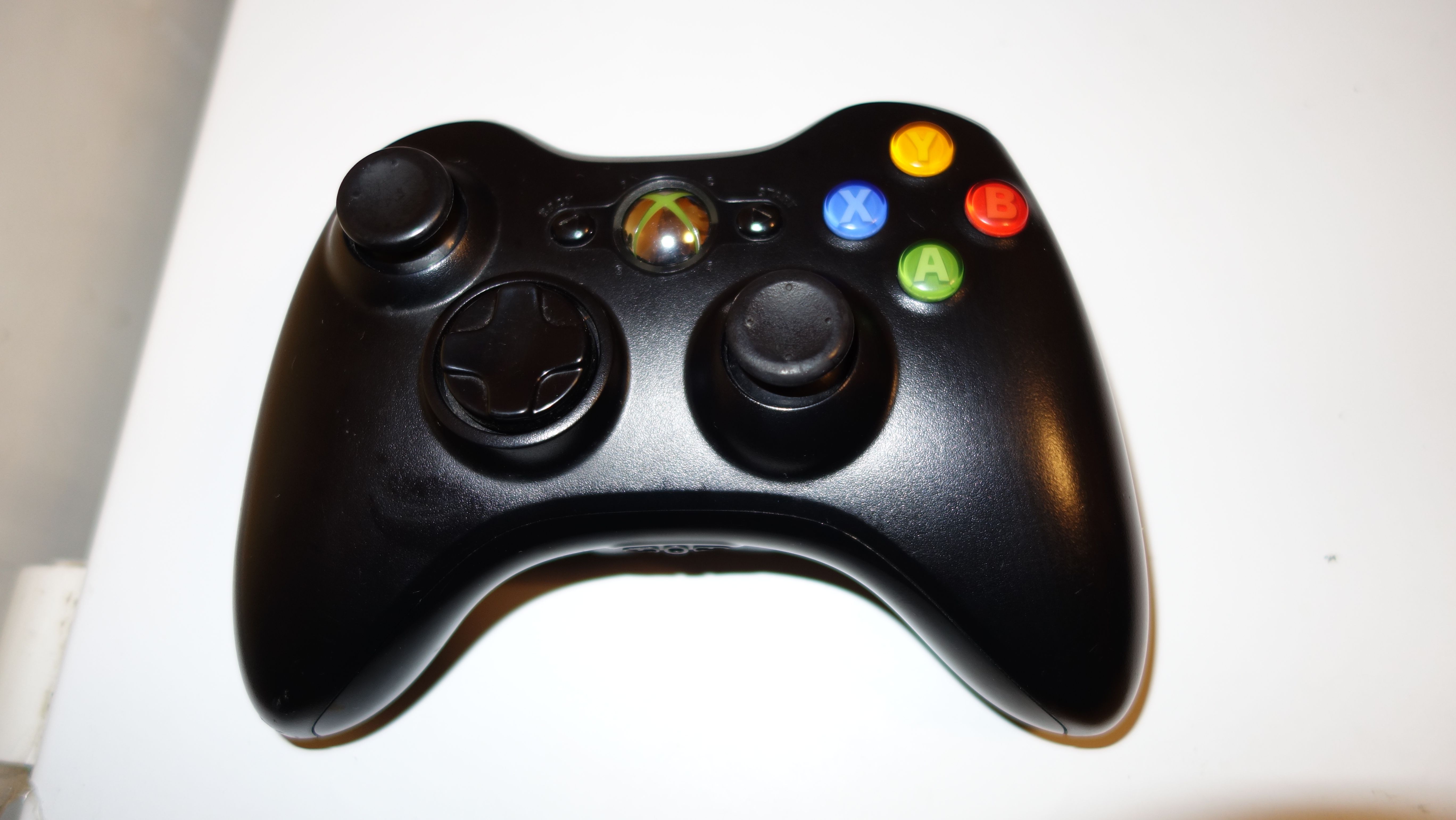 Microsoft Xbox 360 Wireless Control Black Color $20