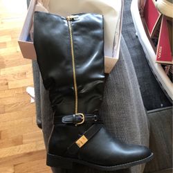 New black Boots