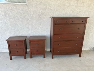 Bedroom Set (Dresser, 2 Nightstand(s), Bed Frame)