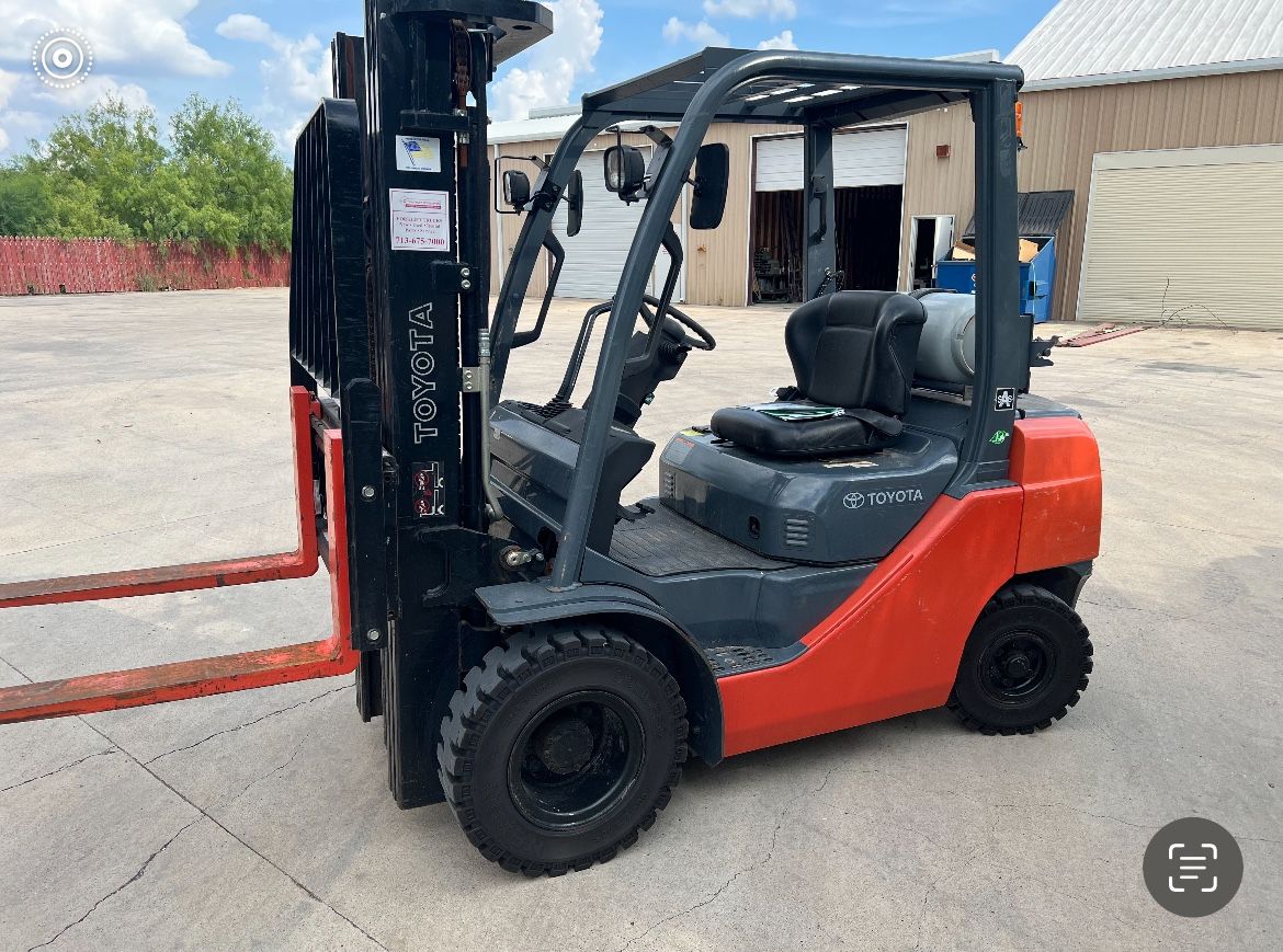 2019 Toyota Forklift Model 8FGU25 6100 hours