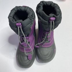 The North Face Snow Boots Kids Size 11 Merrell Keen Sorel