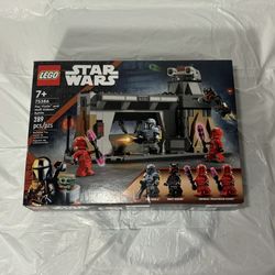 LEGO Star Wars Paz Vizsla and Moff Gideon Battle Mandalorian Toy 75386